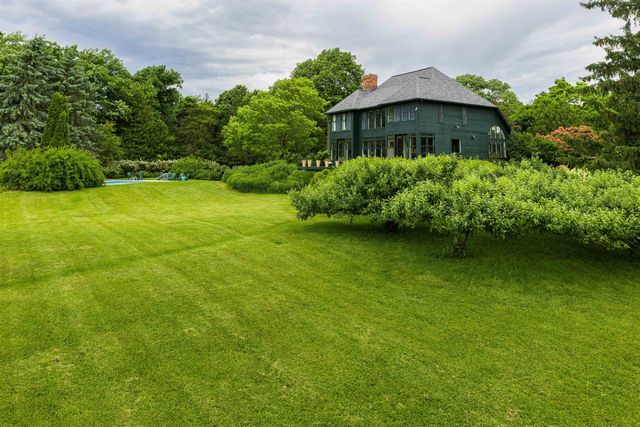1163 Thompsons Point Road, Charlotte, VT 05445