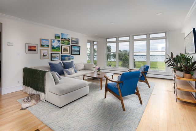 1163 Thompsons Point Road, Charlotte, VT 05445