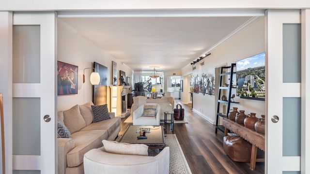 333 SUNSET Drive 104, Fort Lauderdale, FL 33301