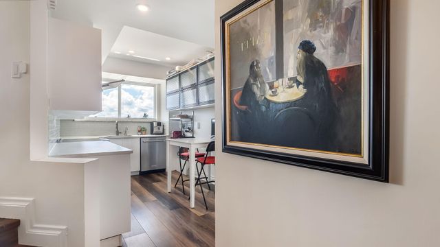 333 SUNSET Drive 104, Fort Lauderdale, FL 33301