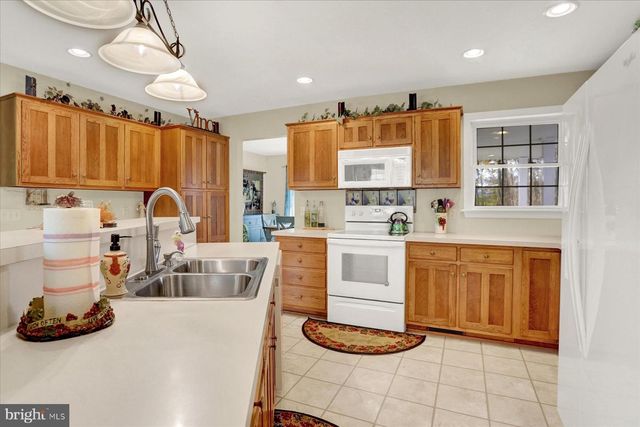 515 HICKORY LANE, Belleville, PA 17004