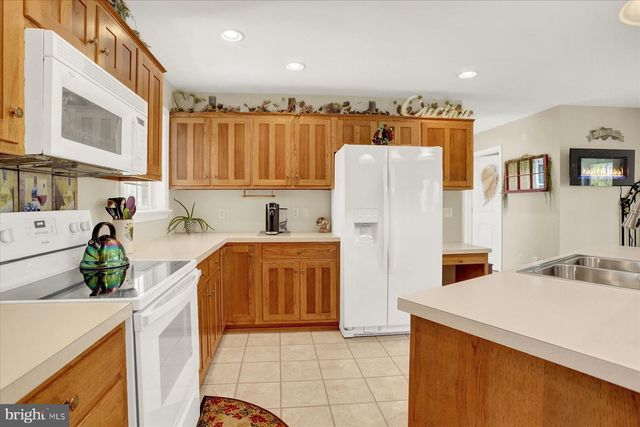 515 HICKORY LANE, Belleville, PA 17004