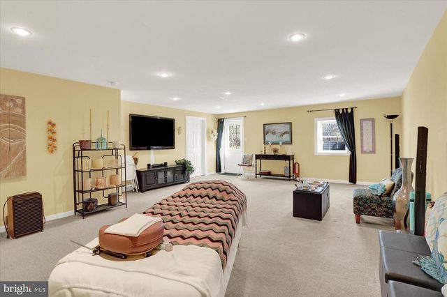 515 HICKORY LANE, Belleville, PA 17004