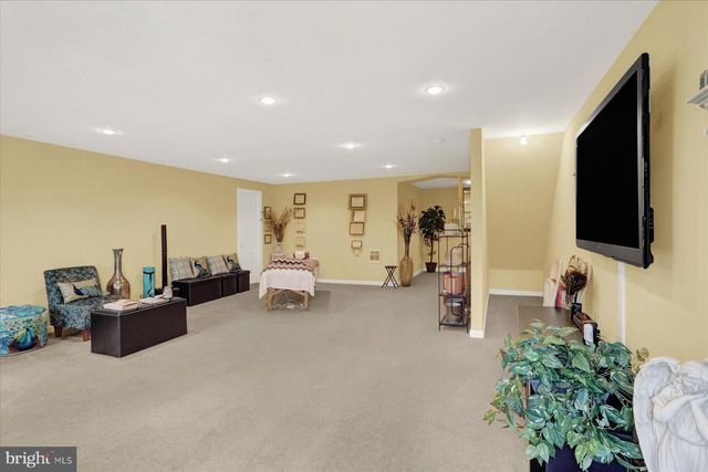 515 HICKORY LANE, Belleville, PA 17004