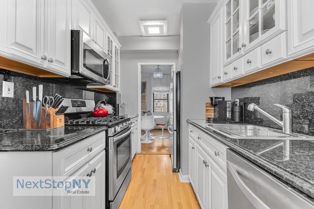 333 E 55th St Apt 11F, New York City, NY 10022