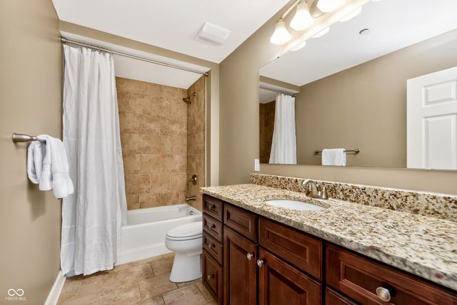 20971 Shoreline Court APT 311, Noblesville, IN 46062