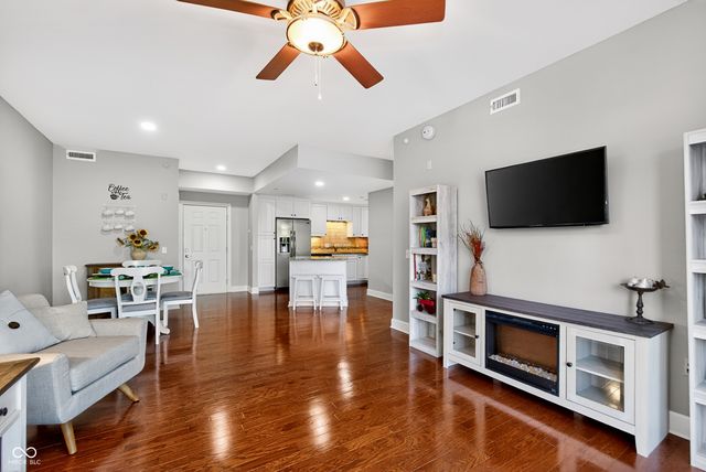 20971 Shoreline Court APT 311, Noblesville, IN 46062