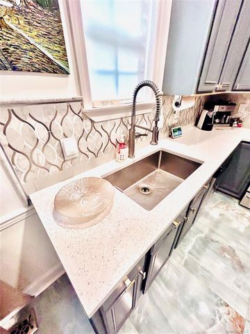 58 Rialto Way, Patchogue, NY 11772