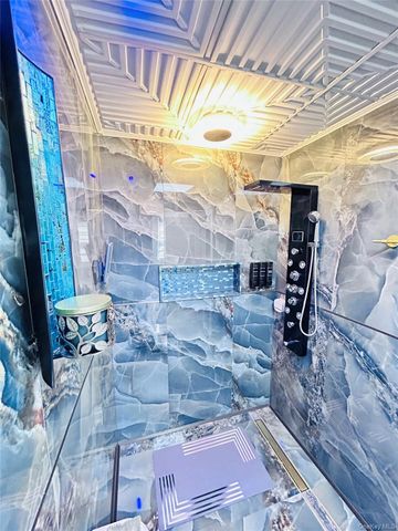 58 Rialto Way, Patchogue, NY 11772