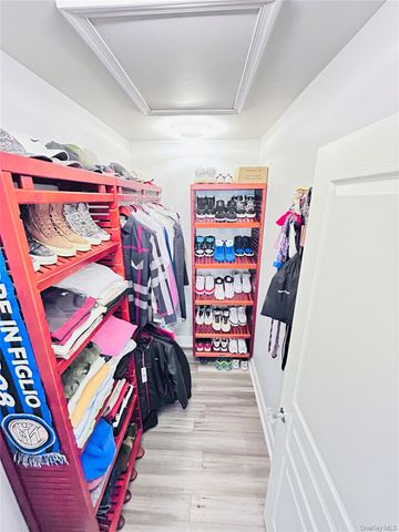 58 Rialto Way, Patchogue, NY 11772