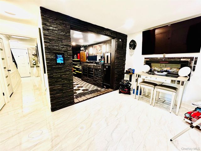 58 Rialto Way, Patchogue, NY 11772