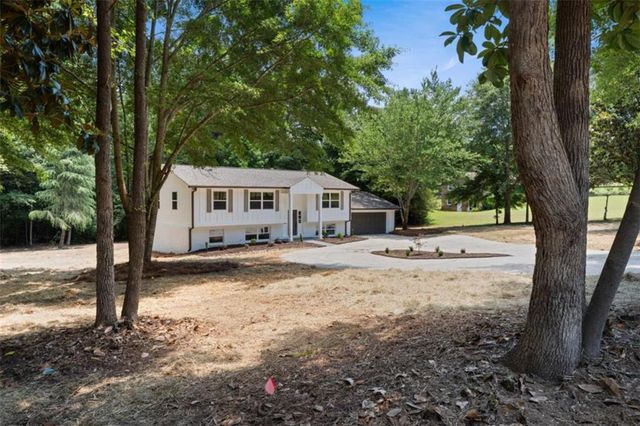 381 Thigpen Road, Newnan, GA 30263