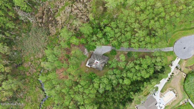 134 W Dowry Creek, Belhaven, NC 27810