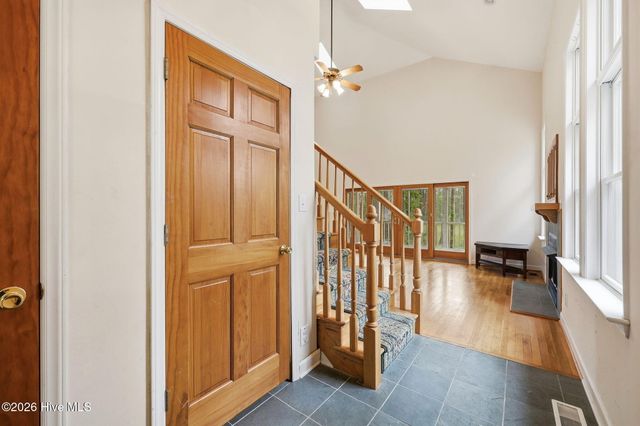 134 W Dowry Creek, Belhaven, NC 27810