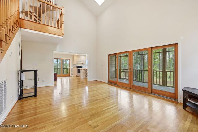 134 W Dowry Creek, Belhaven, NC 27810