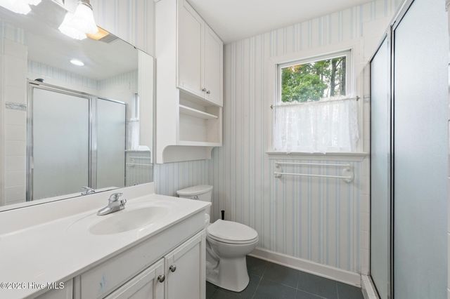 134 W Dowry Creek, Belhaven, NC 27810