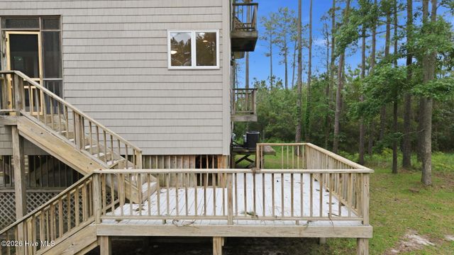 134 W Dowry Creek, Belhaven, NC 27810