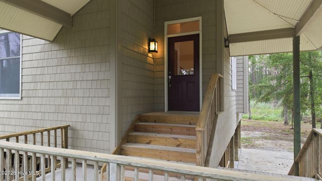 134 W Dowry Creek, Belhaven, NC 27810