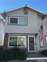 9538 Bickley Dr 2, Huntington Beach, CA 92646