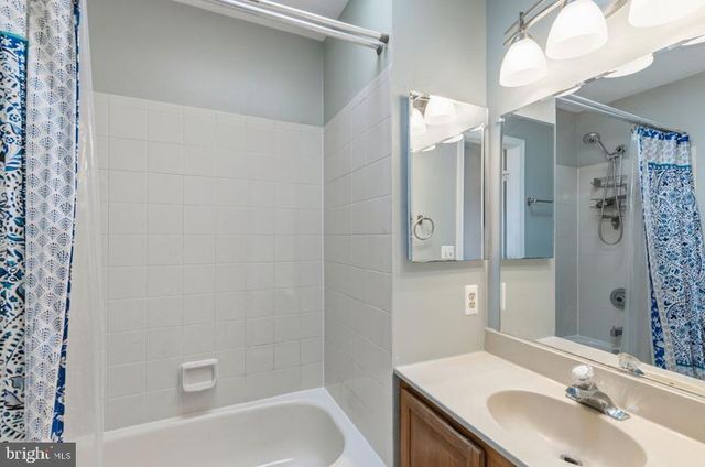 12 REDDING CT, Nottingham, MD 21236