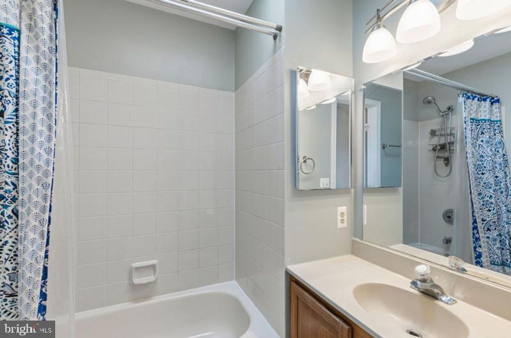 Image 19 of property listing at 12 REDDING CT, Nottingham, MD 21236