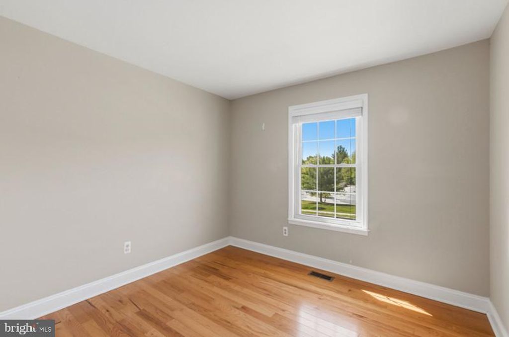 Image 21 of property listing at 12 REDDING CT, Nottingham, MD 21236