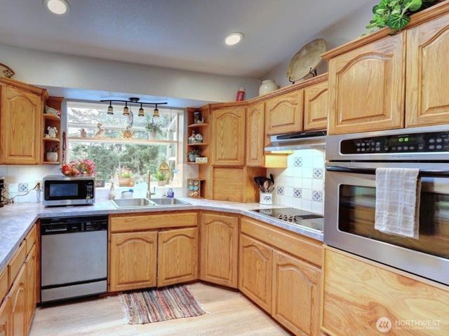 26605 Park Avenue, Ocean Park, WA 98640