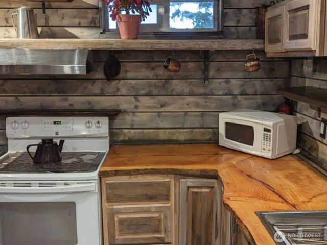 26605 Park Avenue, Ocean Park, WA 98640