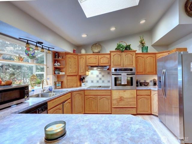 26605 Park Avenue, Ocean Park, WA 98640