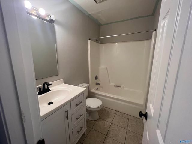 3925 Highridge Drive D, Huntsville, AL 35805