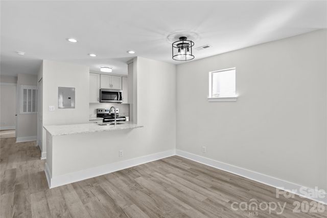 18729 Vineyard Point Lane, Cornelius, NC 28031