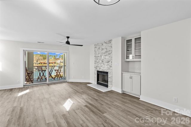 18729 Vineyard Point Lane, Cornelius, NC 28031