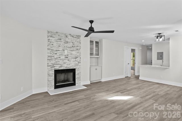 18729 Vineyard Point Lane, Cornelius, NC 28031