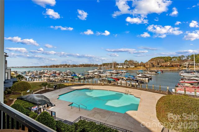 18729 Vineyard Point Lane, Cornelius, NC 28031