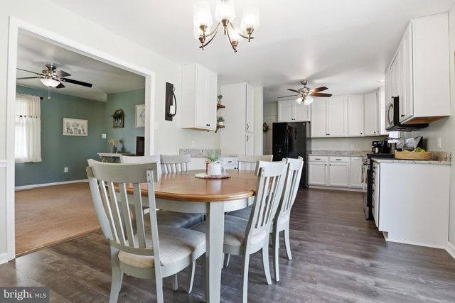 217 OVERVIEW CIR W, Red Lion, PA 17356