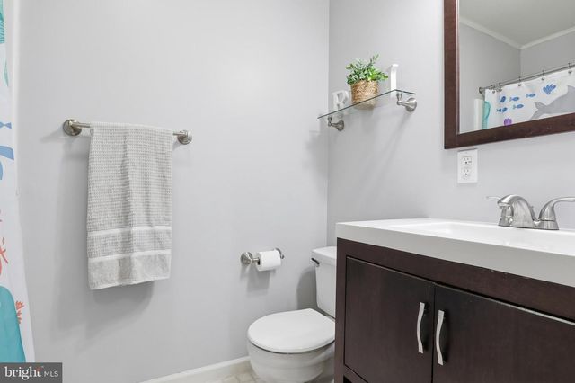 217 OVERVIEW CIR W, Red Lion, PA 17356