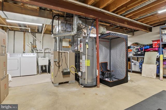 217 OVERVIEW CIR W, Red Lion, PA 17356