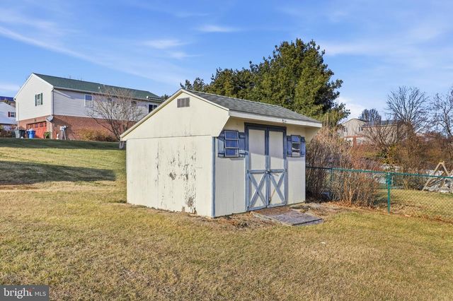 217 OVERVIEW CIR W, Red Lion, PA 17356