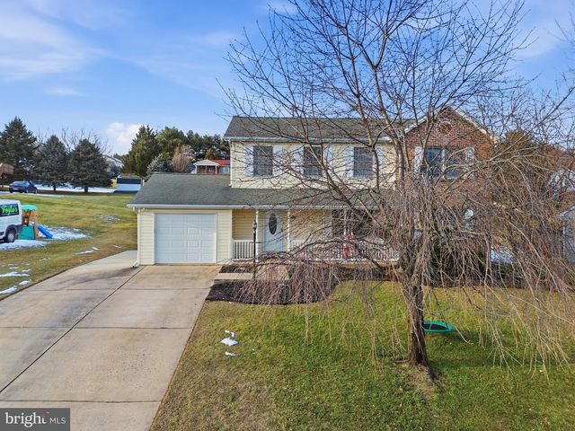 217 OVERVIEW CIR W, Red Lion, PA 17356
