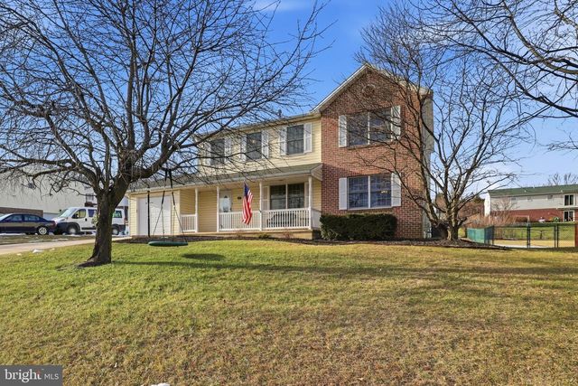 217 OVERVIEW CIR W, Red Lion, PA 17356