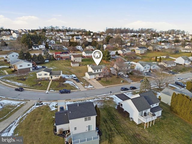 217 OVERVIEW CIR W, Red Lion, PA 17356