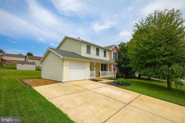 217 OVERVIEW CIR W, Red Lion, PA 17356