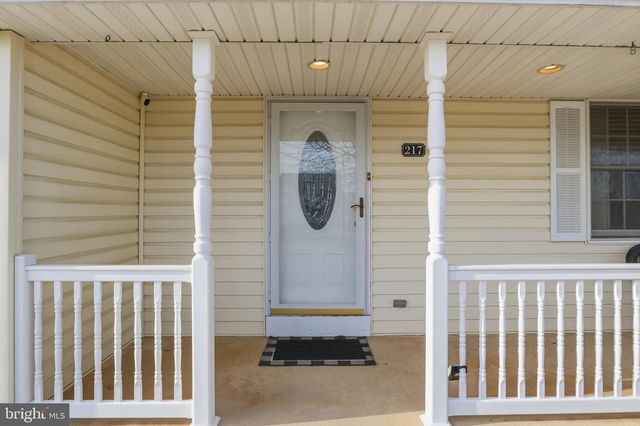 217 OVERVIEW CIR W, Red Lion, PA 17356