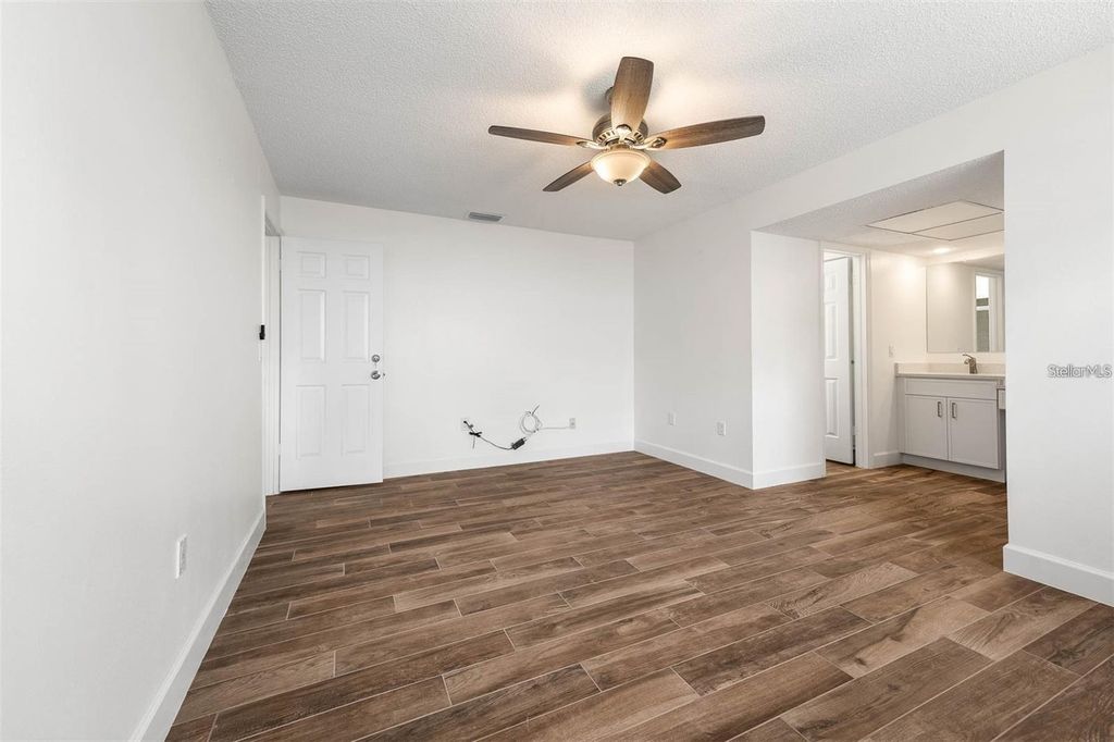 Image 10 of property listing at 8323 BANYAN BOULEVARD, Orlando, FL 32819