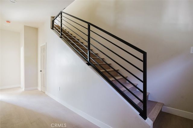 7350 Cozycroft Avenue, Winnetka, CA 91306