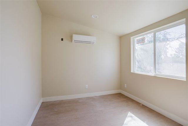 7350 Cozycroft Avenue, Winnetka, CA 91306