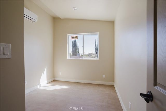 7350 Cozycroft Avenue, Winnetka, CA 91306