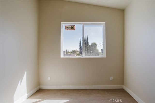 7350 Cozycroft Avenue, Winnetka, CA 91306
