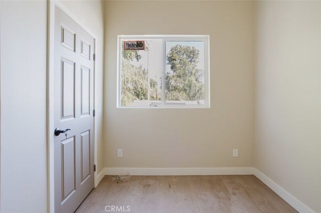 7350 Cozycroft Avenue, Winnetka, CA 91306