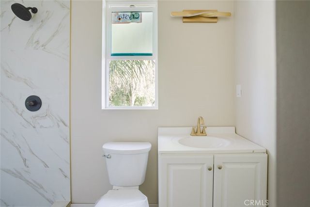 7350 Cozycroft Avenue, Winnetka, CA 91306